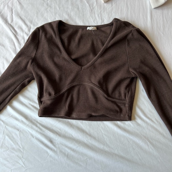 Garage long sleeve - Picture 2 of 2